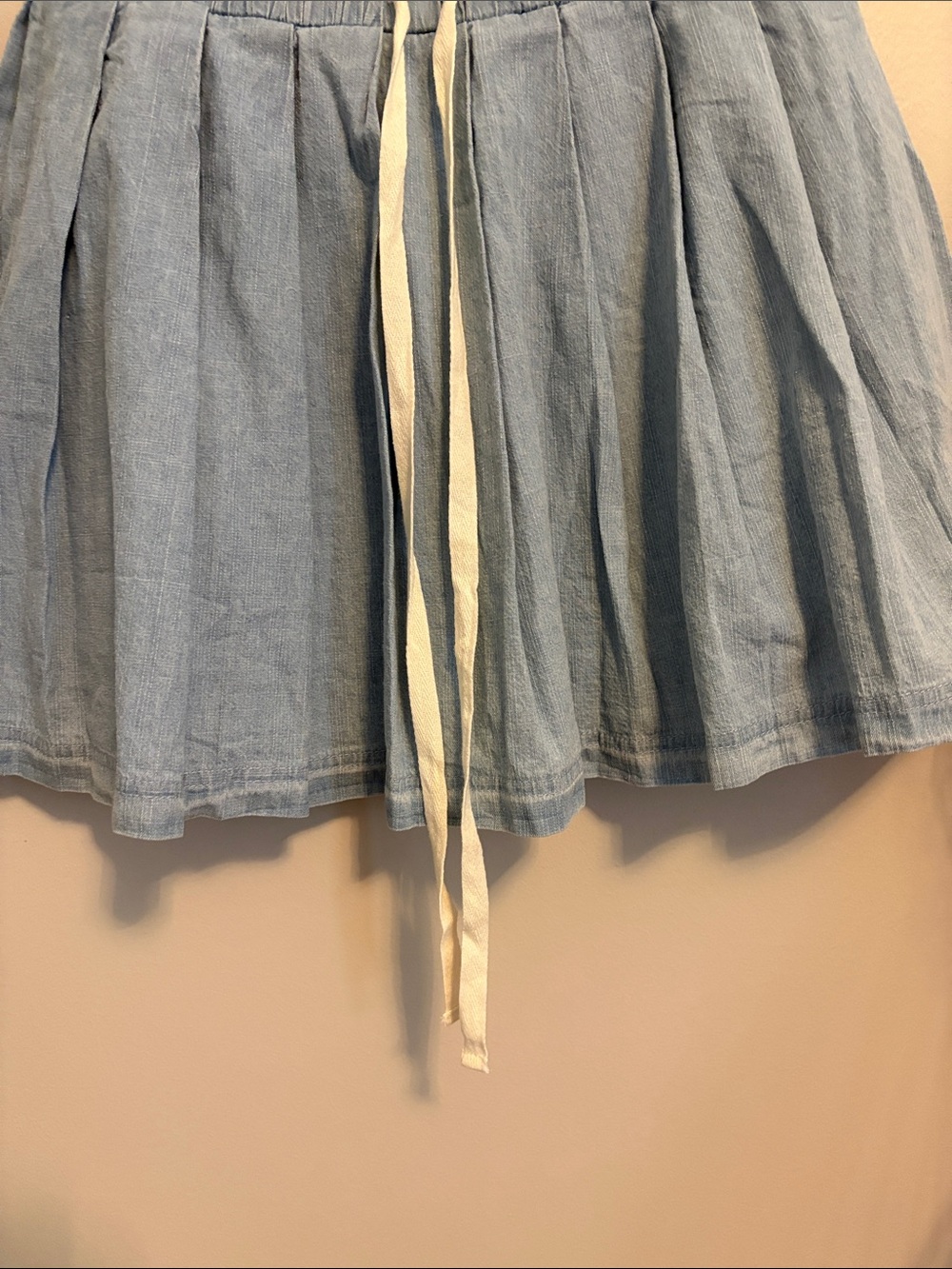entro Light Blue Pleated Denim Looking Elastic Waist Skirt NWOTS - Picture 6 of 8